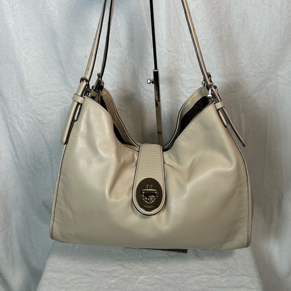 Coach Cream Leather Shoulder Bag